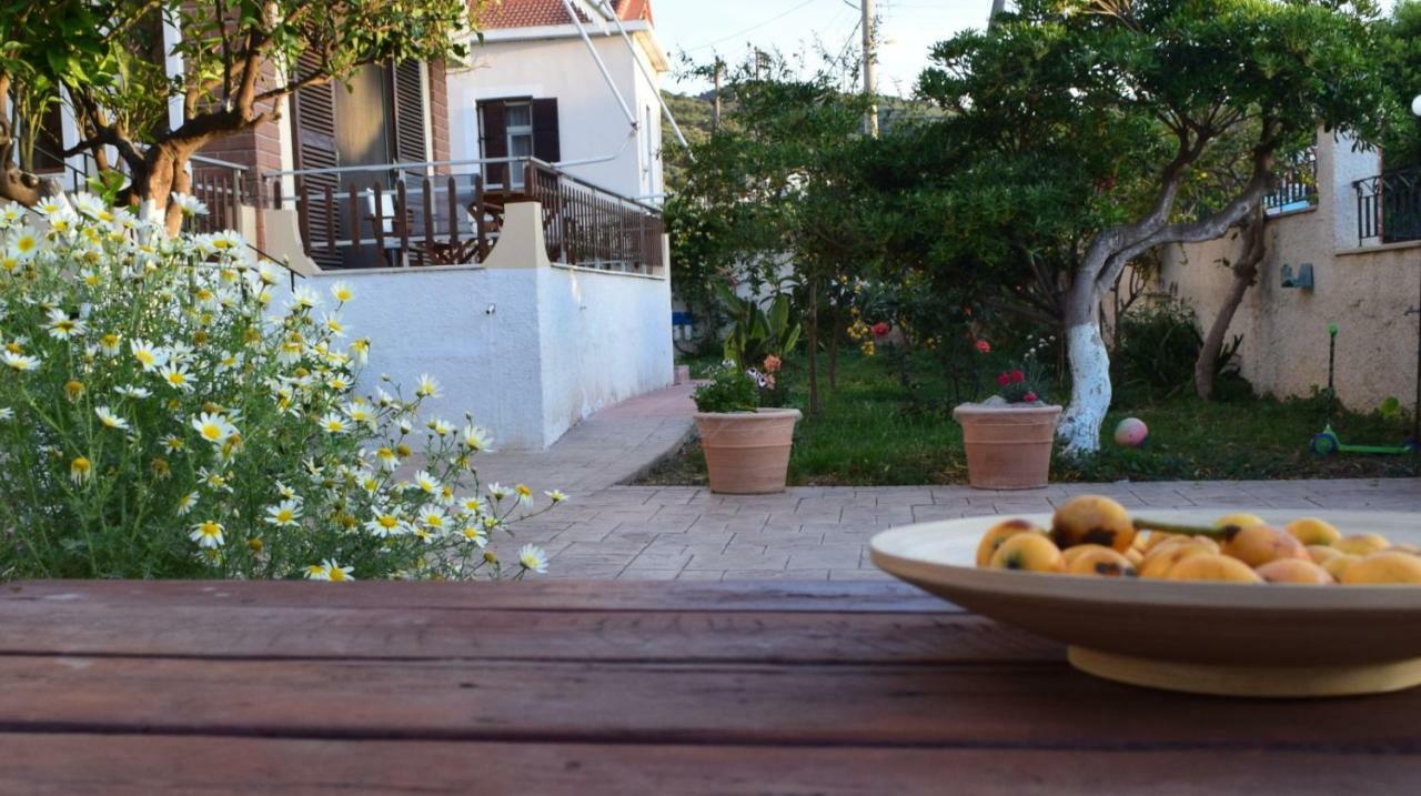 Modern Apartment With Garden Kissamos Ngoại thất bức ảnh