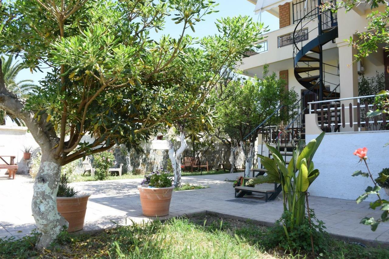 Modern Apartment With Garden Kissamos Ngoại thất bức ảnh